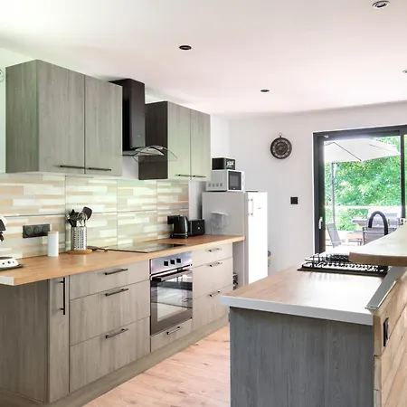 Dağ evi 'la Foret Enchantee', Nature, Calme Et Jacuzzi Au Coeur De La Vallee *